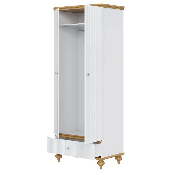 Фото белорусский белый шкаф в детскую в стиле кантри в спальню или детскую коллекции «Рандеву» размеры 804х2005х480 (цвет «белый лак/антик 24», «серый 7042/антик 24») из массива сосны - лаконичный универсальный дизайн