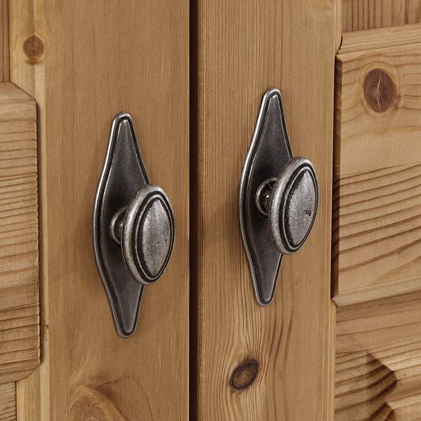 Изображение каталог шкаф для одежды на ножках в гостиную или в спальню из массива сосны Рауна 20 цвет бейц масло светлый бежевый размеры 117х214х60 в стиле кантри в интернет-магазине СиВер