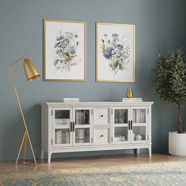 Фото каталог тумба ТВ в гостиную или в спальню из массива сосны "Квадро-С" 42 цвет белый лак, белый лак-антик 24, серый 7042-антик 24, светлый, размеры 1512х765х420 в классическом стиле в интернет-магазине СиВер