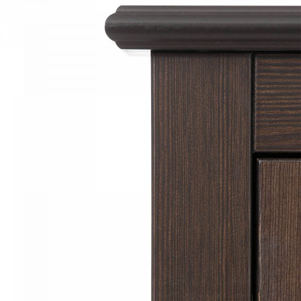 Фото комод с 2 дверцами темного цвета колониал коллекции Рауна в коридор, прихожую или гостиную из массива сосны размеры 118х100х37