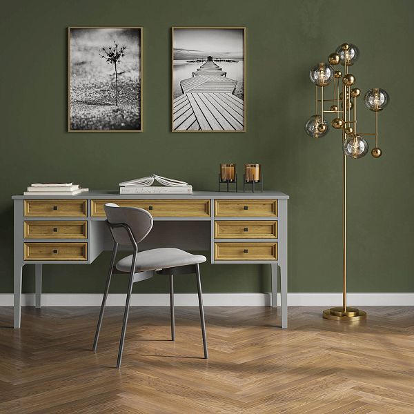 Изображение рабочий стол письменный в детскую или кабинет в стиле лофт или скандинавском стиле классика коллекции "Квадро-С" 07 размеры 1582х760х660 мм (цвет белый лак, белый лак/антик 24, серый 7042/антик 24) для ребенка или подростка