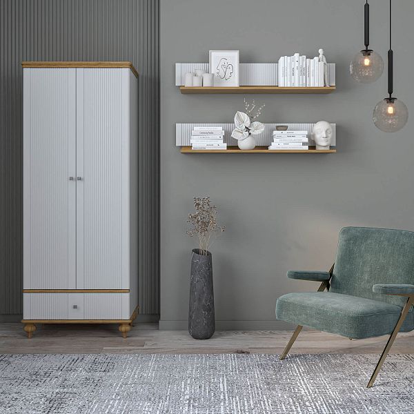 Фото белорусский белый шкаф в детскую в стиле кантри в спальню или детскую коллекции «Рандеву» размеры 804х2005х480 (цвет «белый лак/антик 24», «серый 7042/антик 24») из массива сосны - лаконичный универсальный дизайн