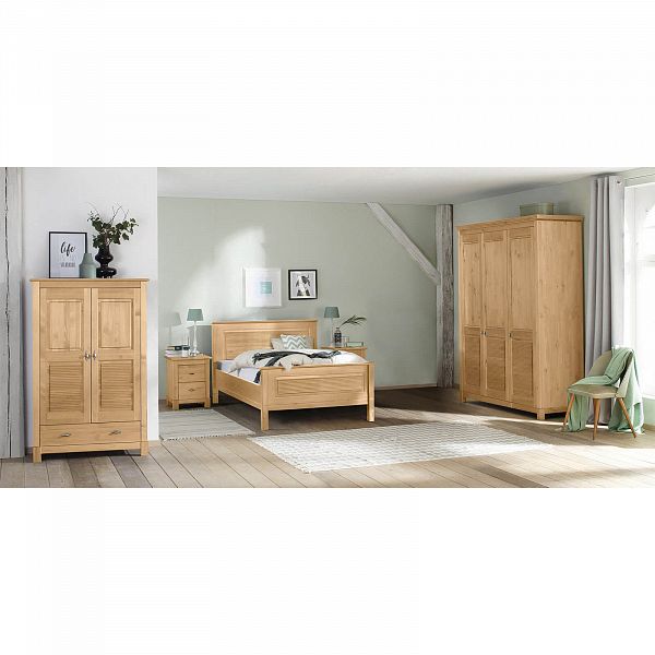 Фото  шкаф две двери в гостиную или в спальню из массива сосны Рауна 21 цвет бейц масло светлый бежевый размеры 97х150х42 в стиле кантри в интернет-магазине СиВер